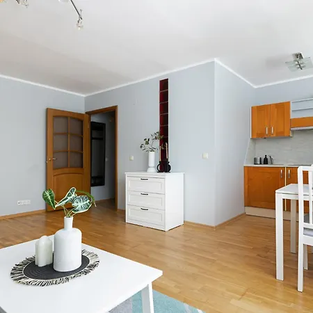 Ad Cozy Studio Near Bus Station, In The City Center, 3 Km From Airport アパート タリン