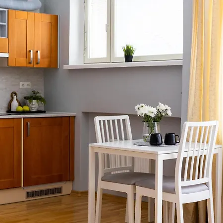 Apartmán Ad Cozy Studio Near Bus Station, In The City Center, 3 Km From Airport