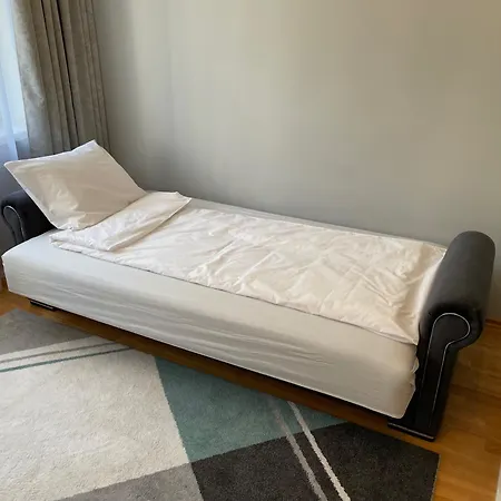 Lejlighed Ad Cozy Studio Near Bus Station, In The City Center, 3 Km From Airport *