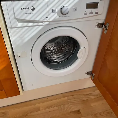 Ad Cozy Studio Near Bus Station, In The City Center, 3 Km From Airport * تالين